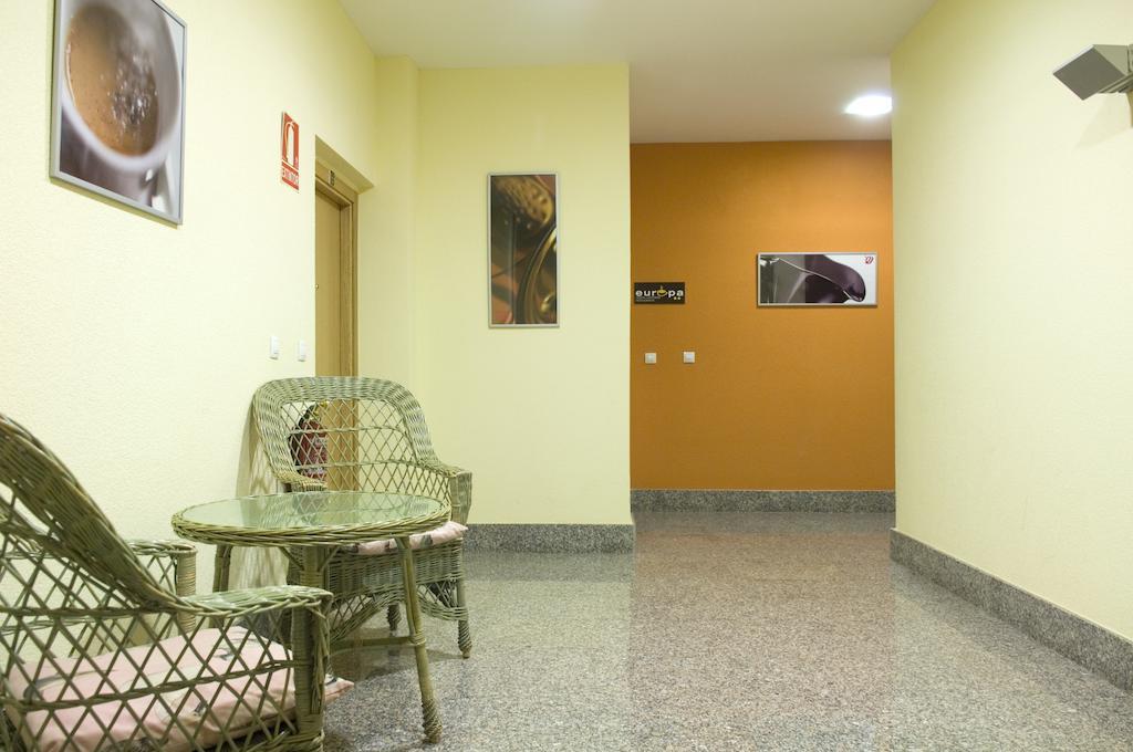 Hostal Europa Castejón Esterno foto