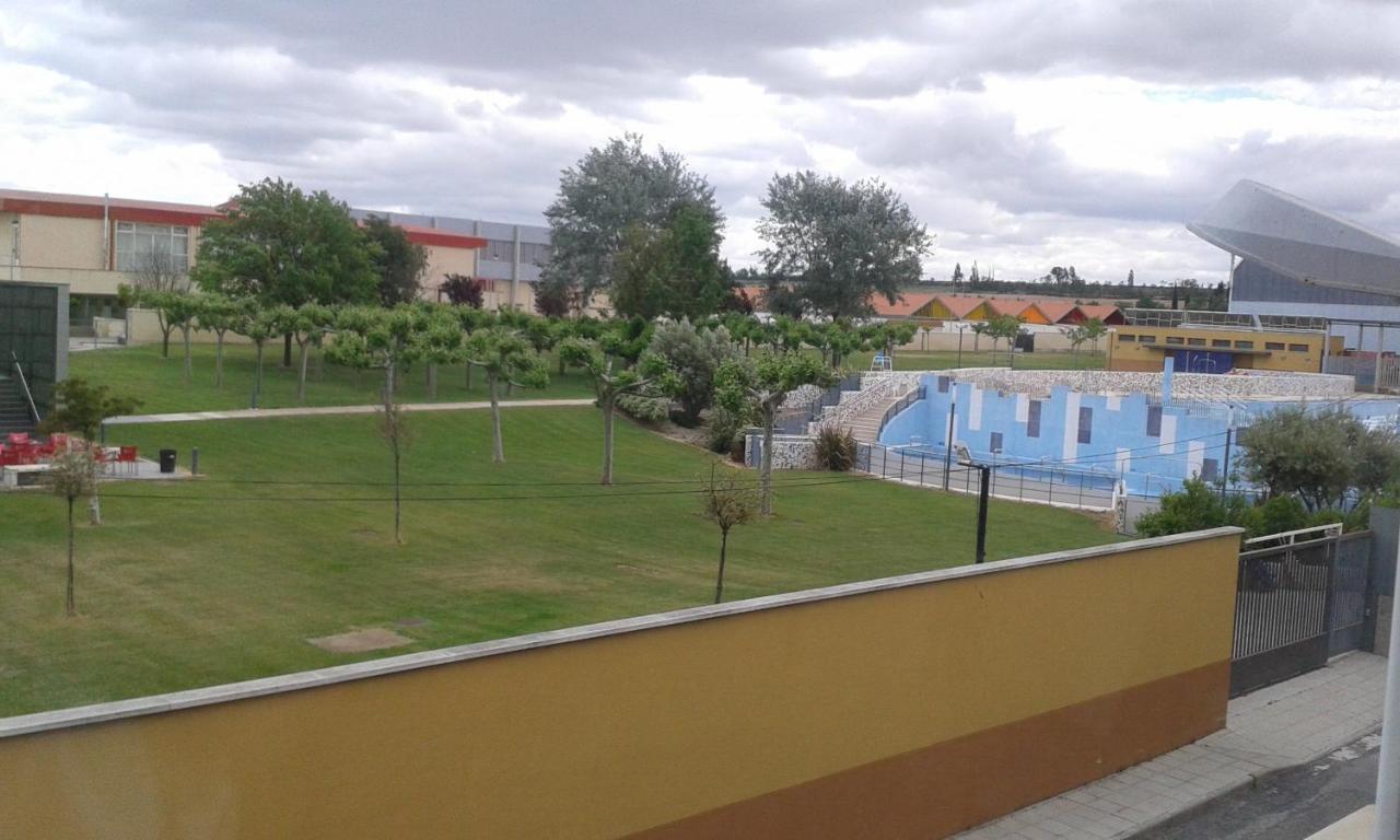 Hostal Europa Castejón Esterno foto